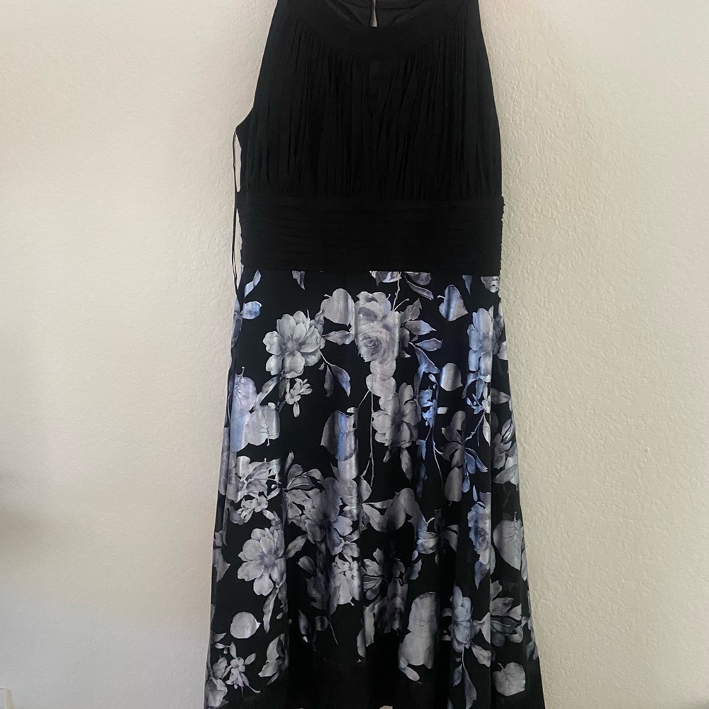 Beautiful flirty dress